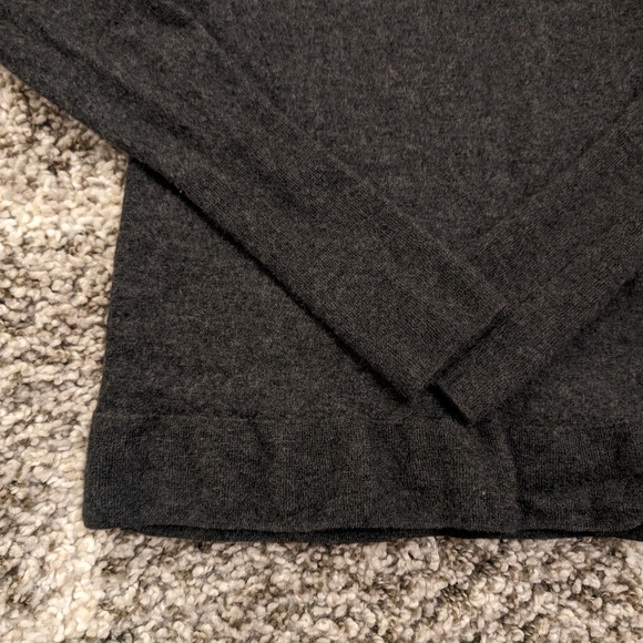 Saks Fifth Avenue 100% Cashmere Gray Turtleneck Sweater XS - Picture 2 of 5
